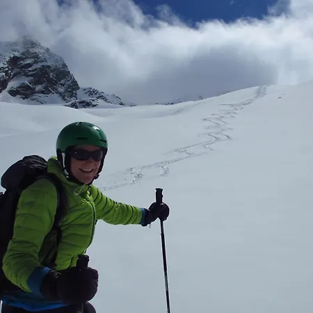 Tiroler Alpenhof شقة *