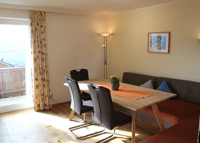 Tiroler Alpenhof アパート